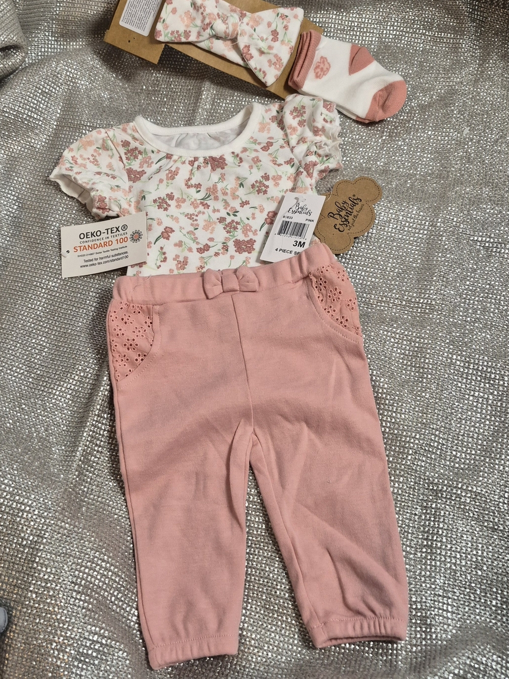 NWT Baby Essentials Floral 4pc Outfit Set Pants 3M